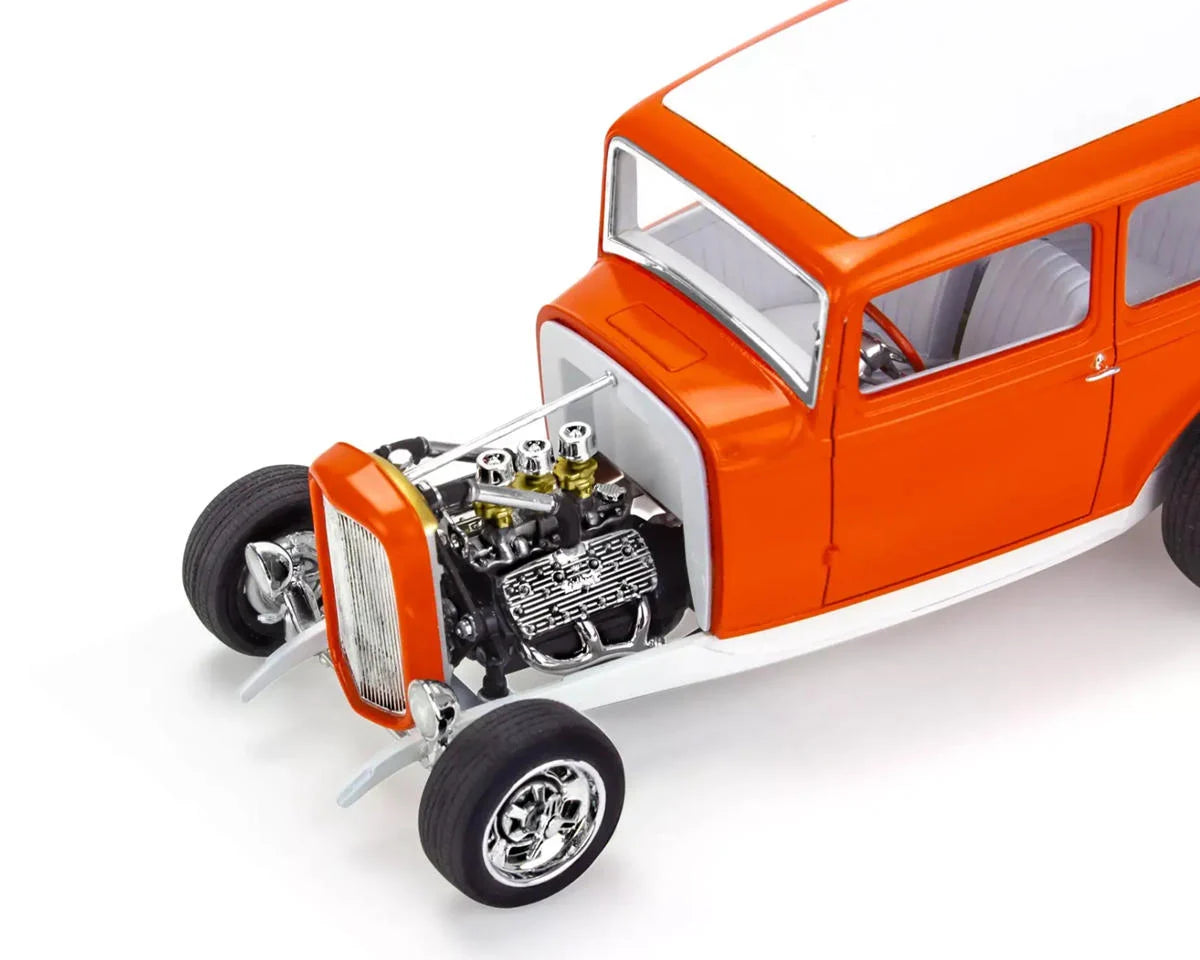 Revell 1/25 Scale 1932 Ford Tudor Sedan 2-in-1 Plastic Model Kit