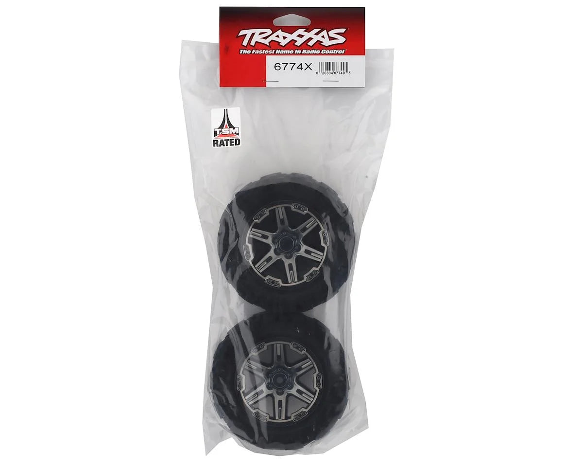 Llantas y rines, ensamblados, pegados (2.8") (ruedas cromadas negras RXT, neumáticos Talon Extreme, inserciones de espuma) (2) (clasificación TSM)