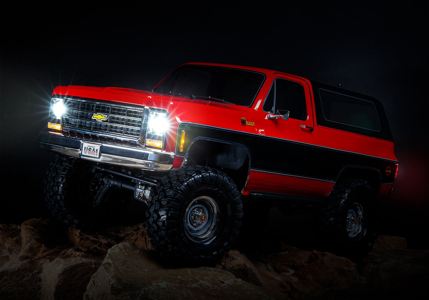 LED light set, complete with power supply (contains headlights, tail lights, side marker lights, & distribution block) (fits #8130 series bodies)