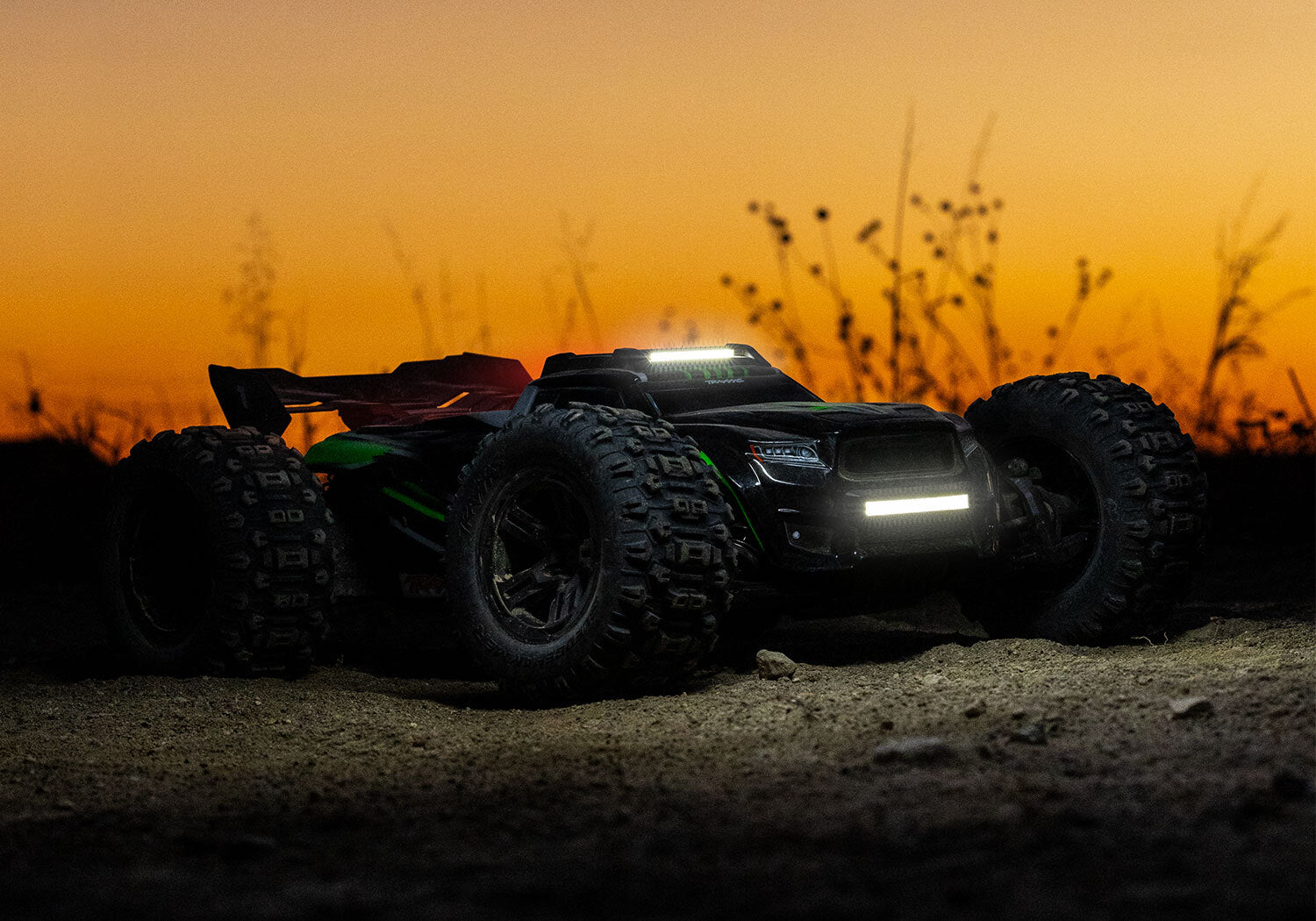 LED light set, Sledge, complete (includes body bumper with LED lights, roof skid plate with LED lights, #6590 high-voltage power amplifier)